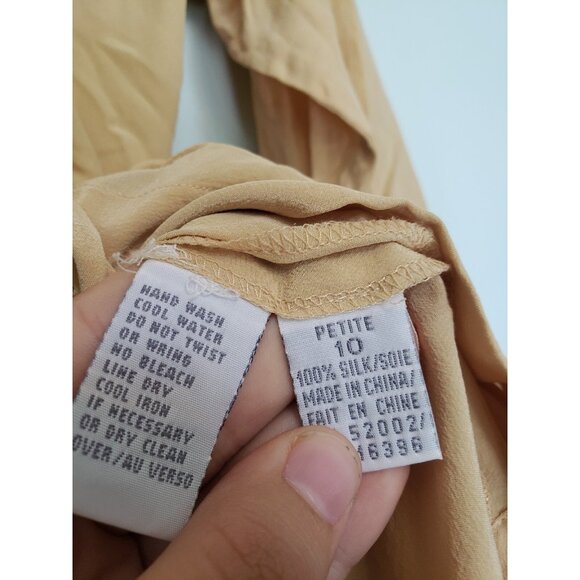 Liz Claiborne Womens Petite 10 Shirt Shacket Button Front Tan Belted 100% Silk - Picture 6 of 6